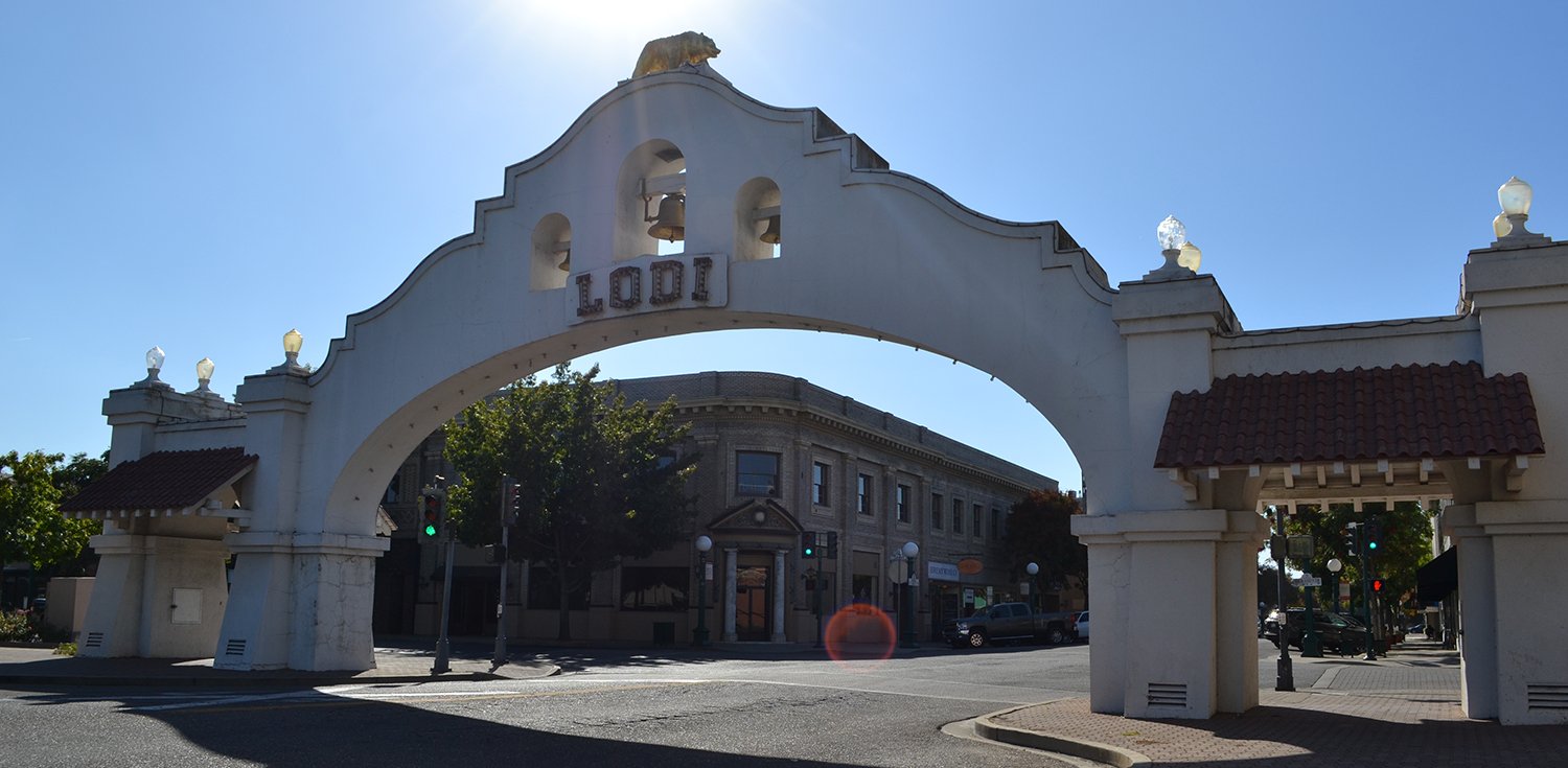 Days Inn Lodi is located just minutes from charming Downtown Lodi