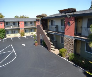 Days Inn & Suites Lodi - Days Inn Lodi Buildings