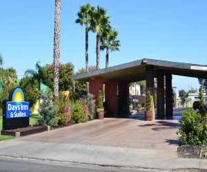 Days Inn & Suites Lodi Exterior - Days Inn & Suites Lodi Portico