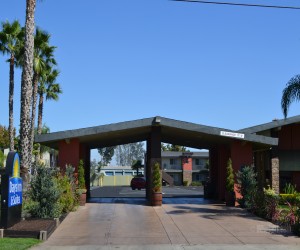 Days Inn & Suites Lodi Exterior - Days Inn & Suites Lodi Entry