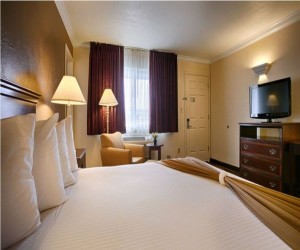 Days Inn & Suites Lodi - Flat Screen TVs in all our rooms